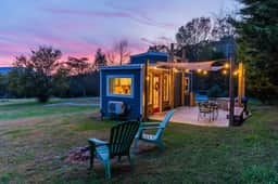 Magnolia Tiny Home - Hot Tub and Mountain Views - Image 3