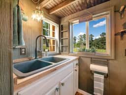 Redbud Tiny Home with a Hot Tub and Mountain Views - Image 3