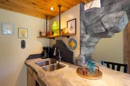 The Cavern Cave Cottage w/ Hot Tub & Scenic Views - Image 5