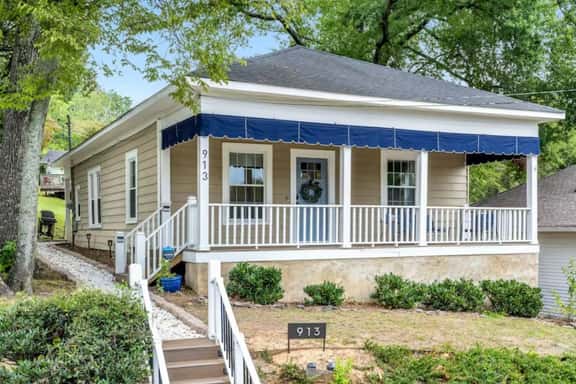 North Chattanooga Bungalow w/ Hot Tub & Fire Pit - Chatta Charmer - Image 1