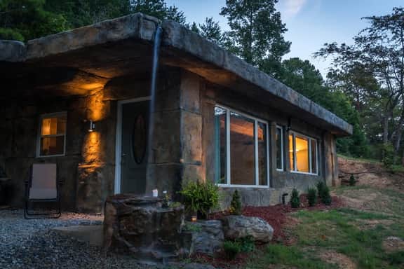 The Bedrock Cave Cottage w/ Hot Tub - Image 4