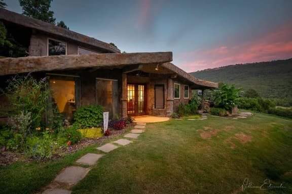 The Cavern Cave Cottage w/ Hot Tub & Scenic Views - Image 1